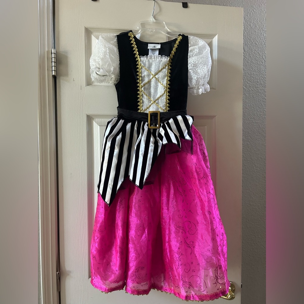 Disney Girls Pirate Costume size Medium! Pirates of the Caribbean!
